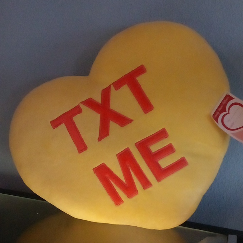 Throw pillow